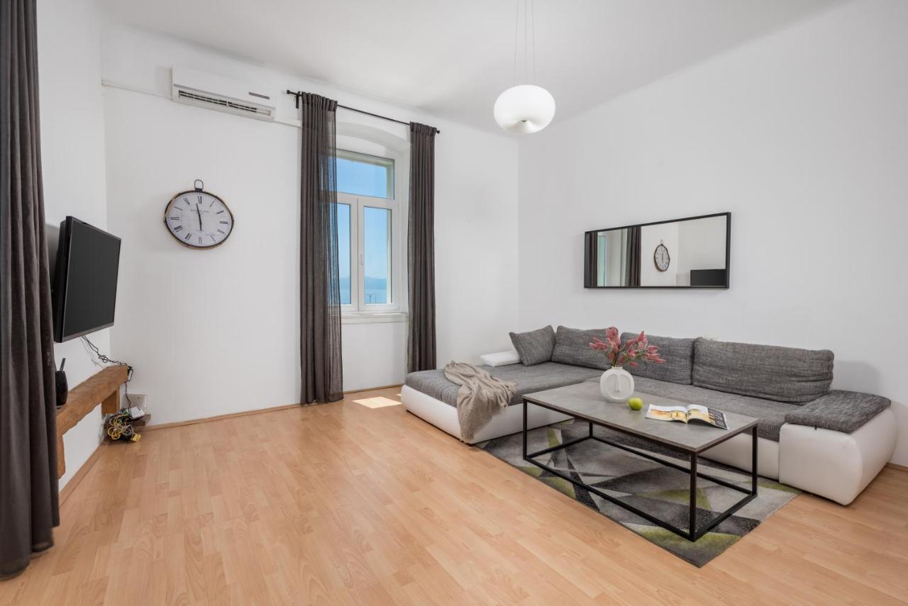 Step To The Sea Apartment Rijeka Exterior photo